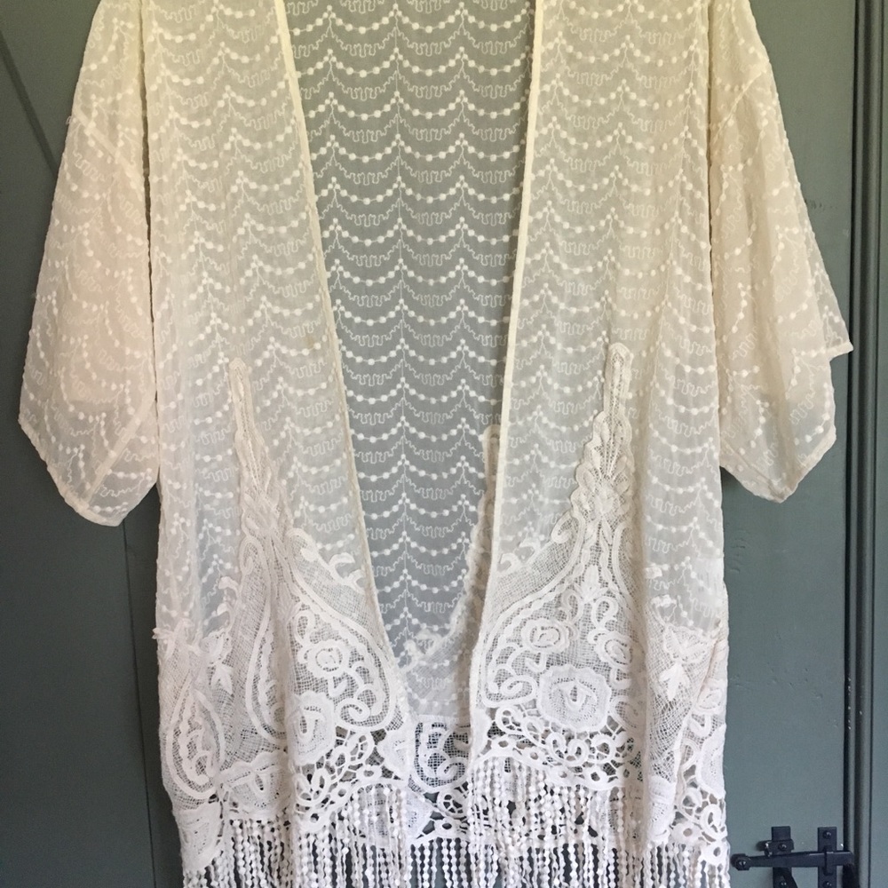 Taylor & Sage cream lace shaw